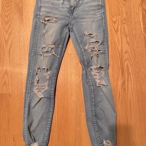 american eagle ripped mom jeans